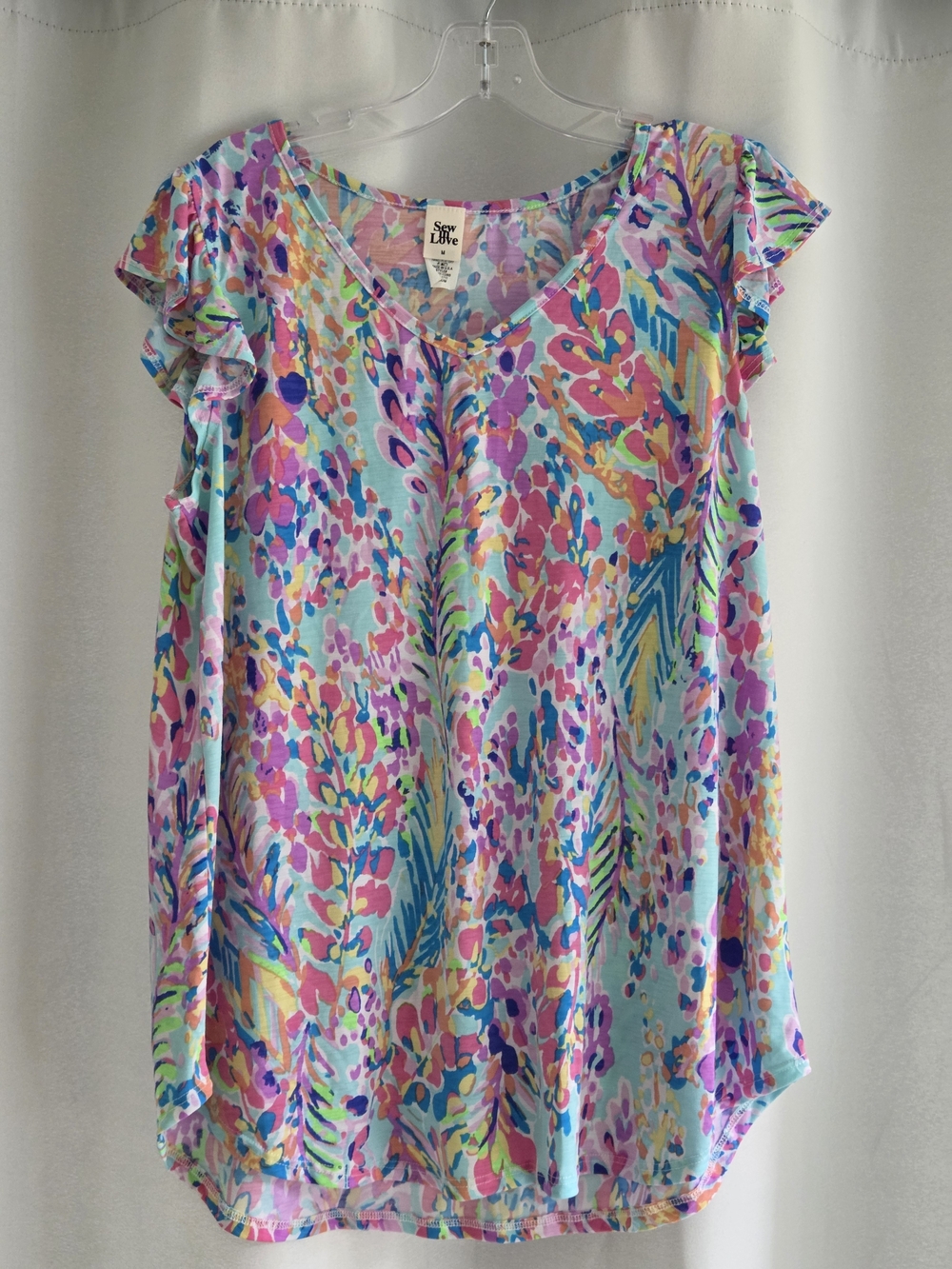 Sew In Love Vibrant Tropical Flutter Sleeve Top - Medium
